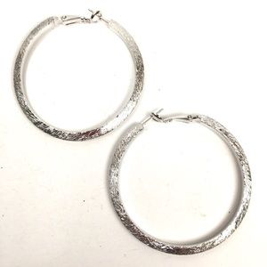 Silver hoop Earrings